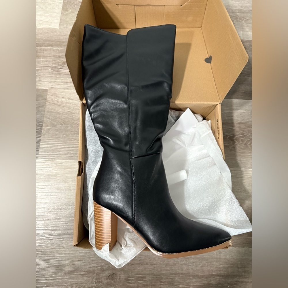 Juliet Holy Black Leather Knee-High Boots
